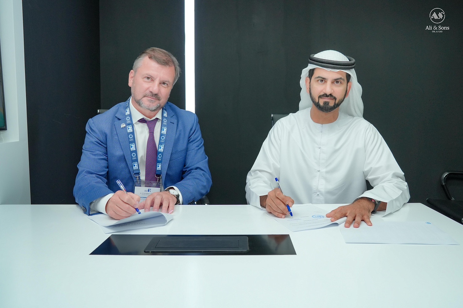 В рамках ADIPEC-2023 компания ИНГК и компания Ali&Sons подписали соглашение о развитии совместного производства в ОАЭ