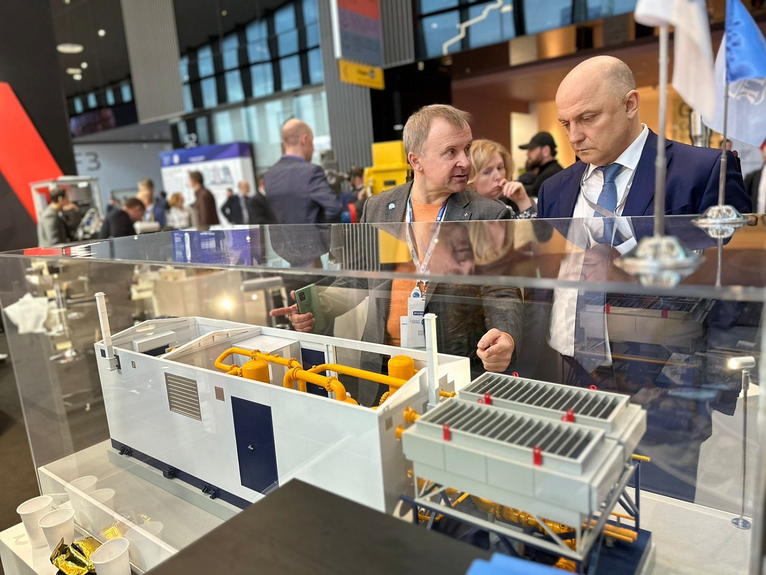 INGC Has Presented its Promising Mobile Compressor Unit Project to the Deputy Chairman of the Management Board, Head of 623 Department of Gazprom PJSC, O.E. Aksyutin