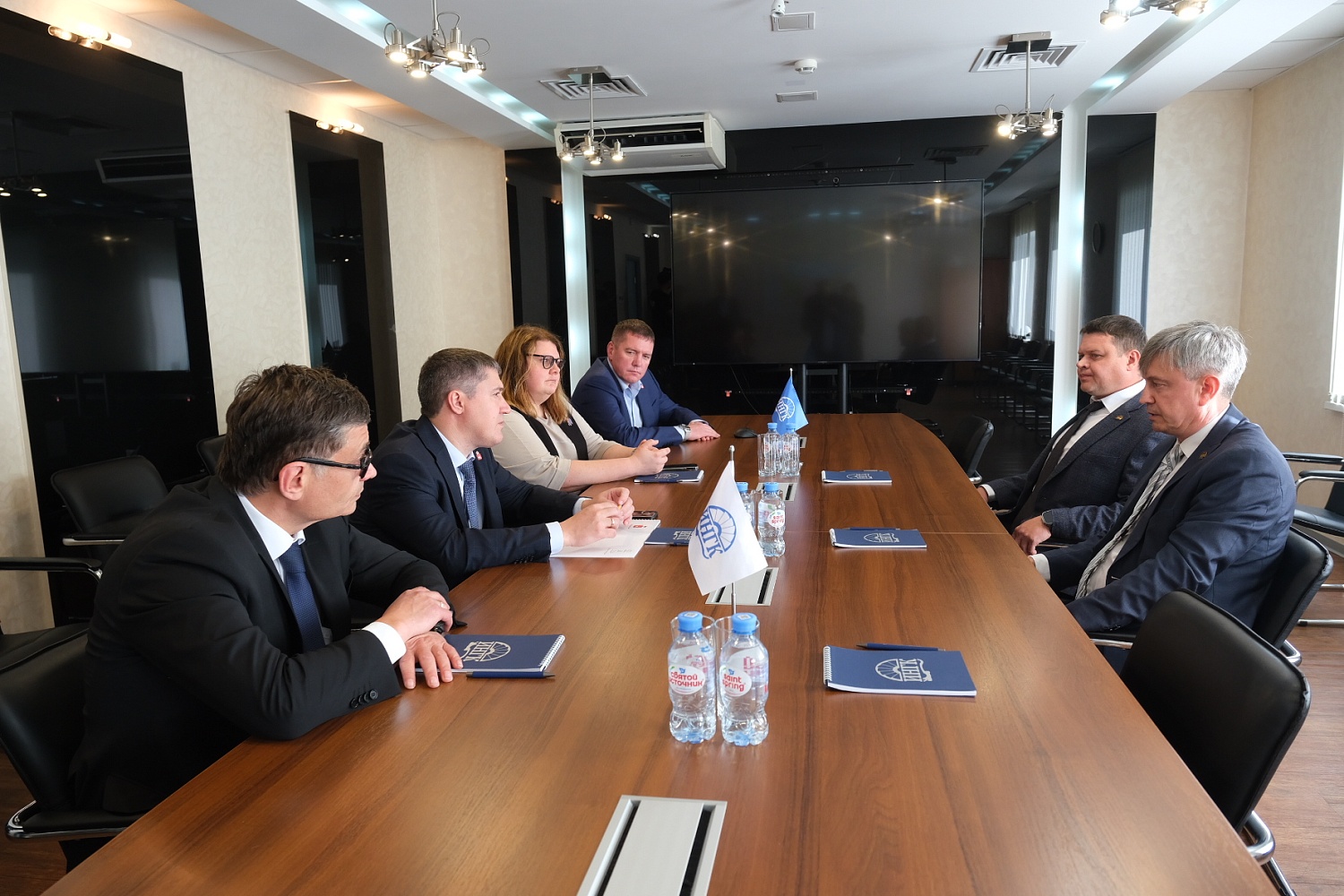 Губернатор Пермского края Дмитрий Махонин в ходе рабочего визита посетил новый производственный цех компании  ИНГК в г. Пермь.