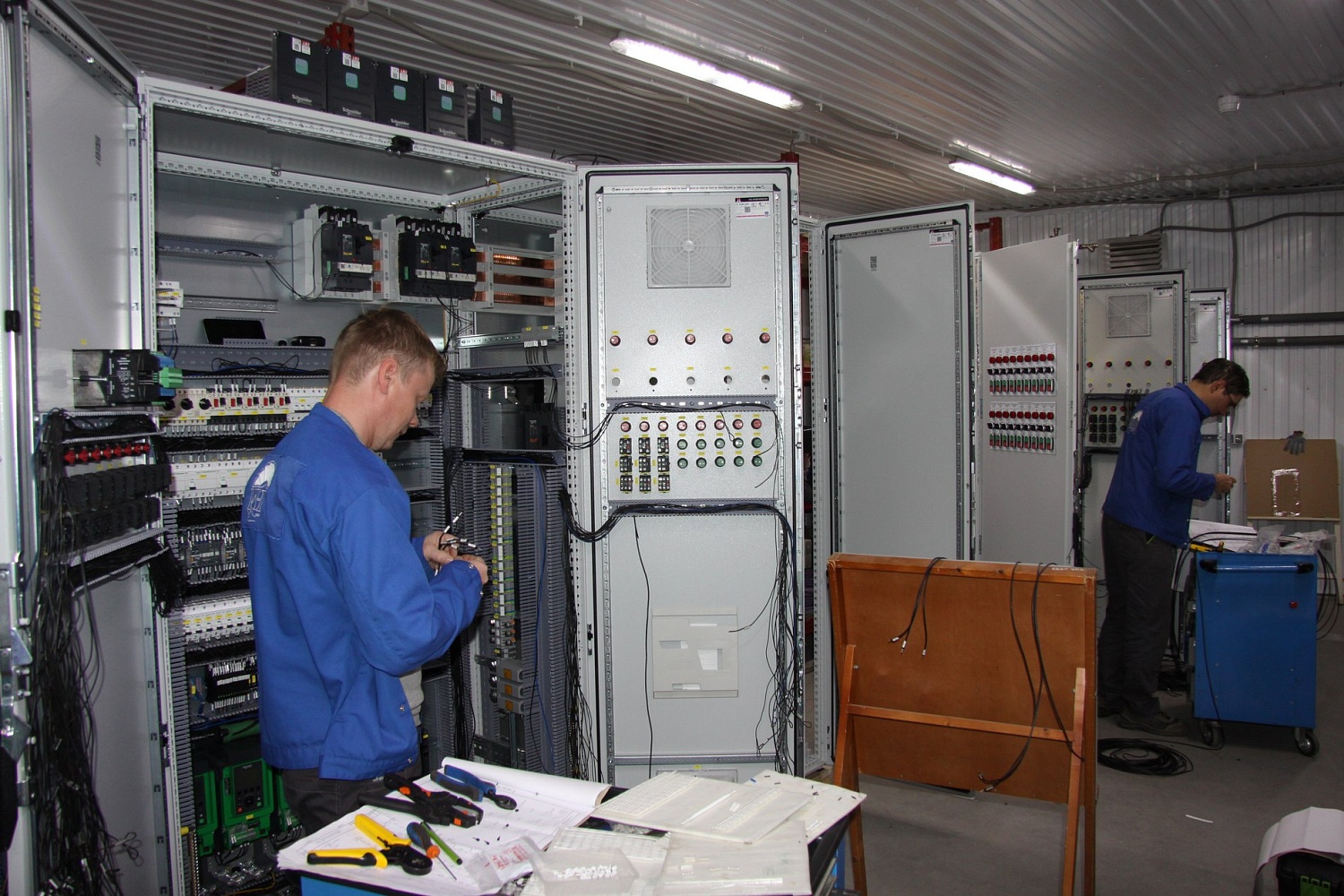 Automation and Power Distribution Systems